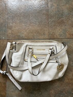 Michael Kors Cream Pebbled Leather Shoulder Bag with Gold Hardware